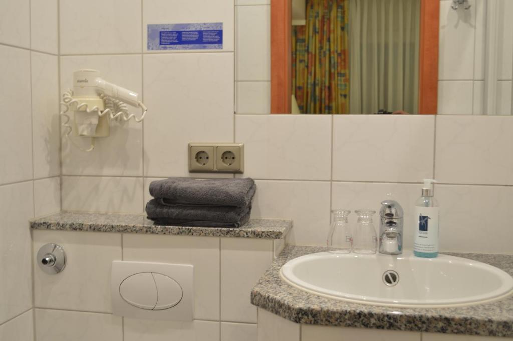 Abant Hotel Frankfurt Obertshausen Quarto foto